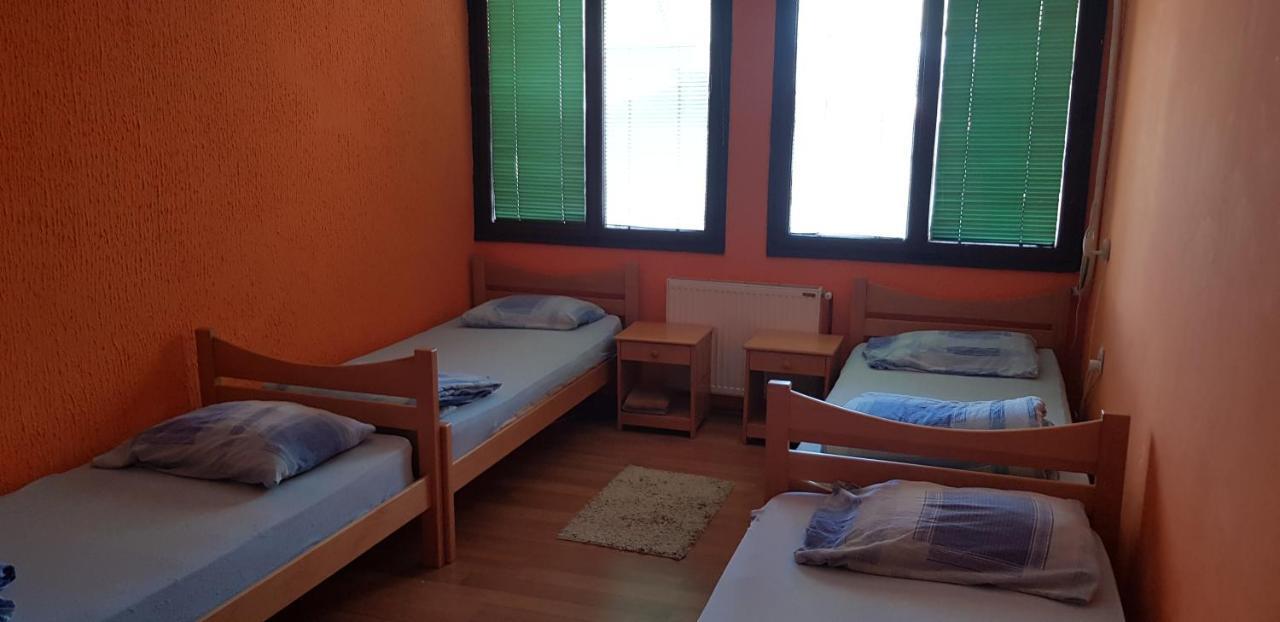 Hostel Av Palanka Exteriér fotografie
